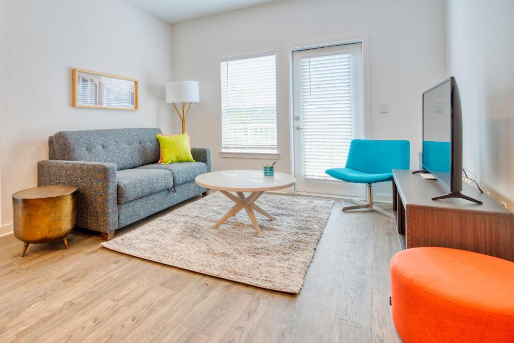 Grand Two Bedroom Two Bathroom Apartment with Balcony